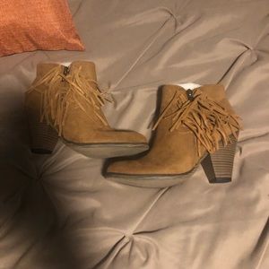 Heeled booties